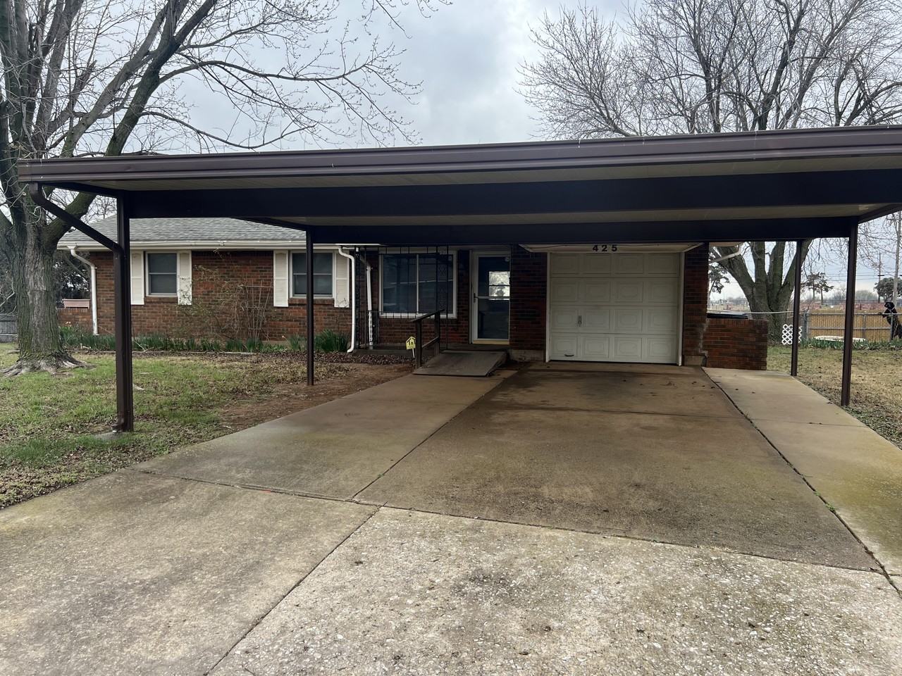 425 S Dallas Ave #1 - Photo 2 of 14