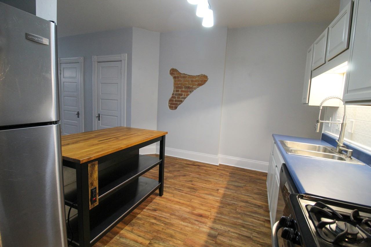 421 Hopkins Street-1 #1 - Photo 6 of 36