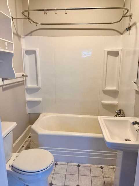 410 Conway St #3 - Photo 6 of 9