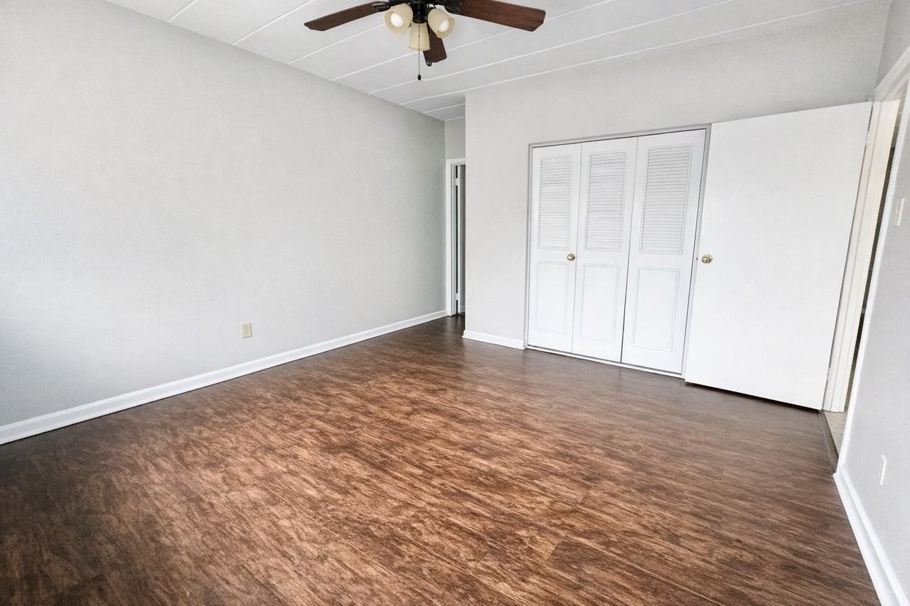 285 MOON CLINTON ROADAPT 11 #11 - Photo 5 of 8