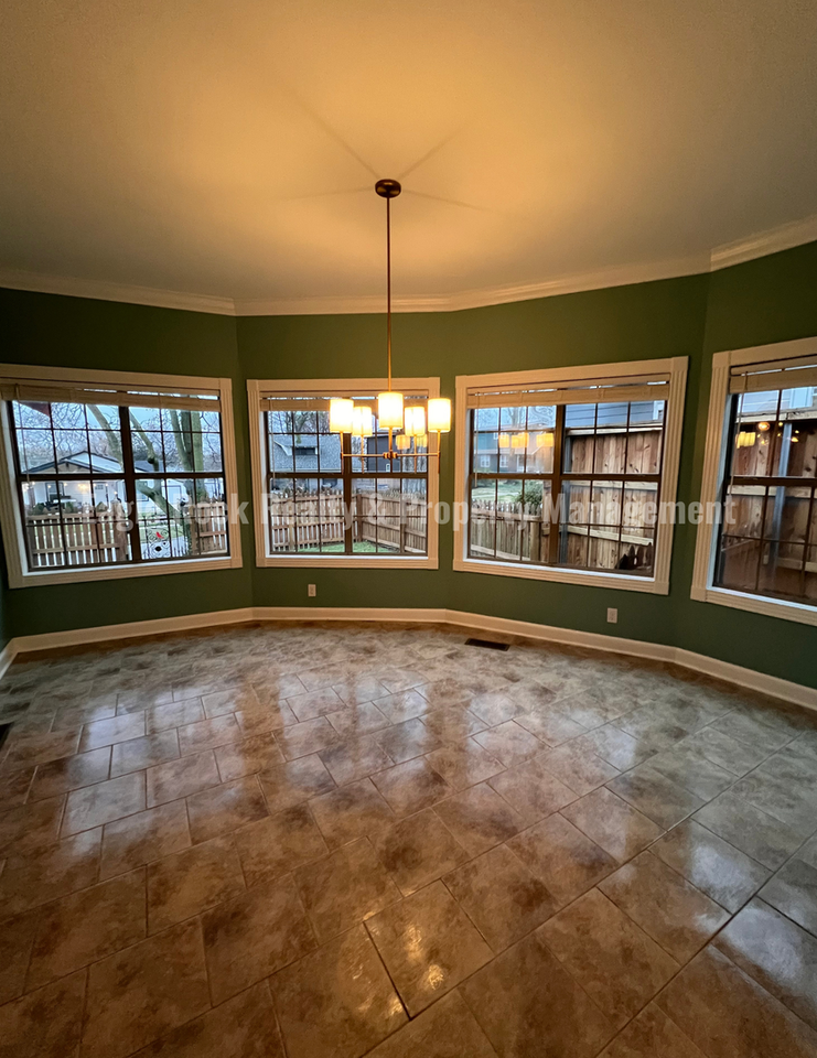 1701 W Cameron St - Photo 7 of 42