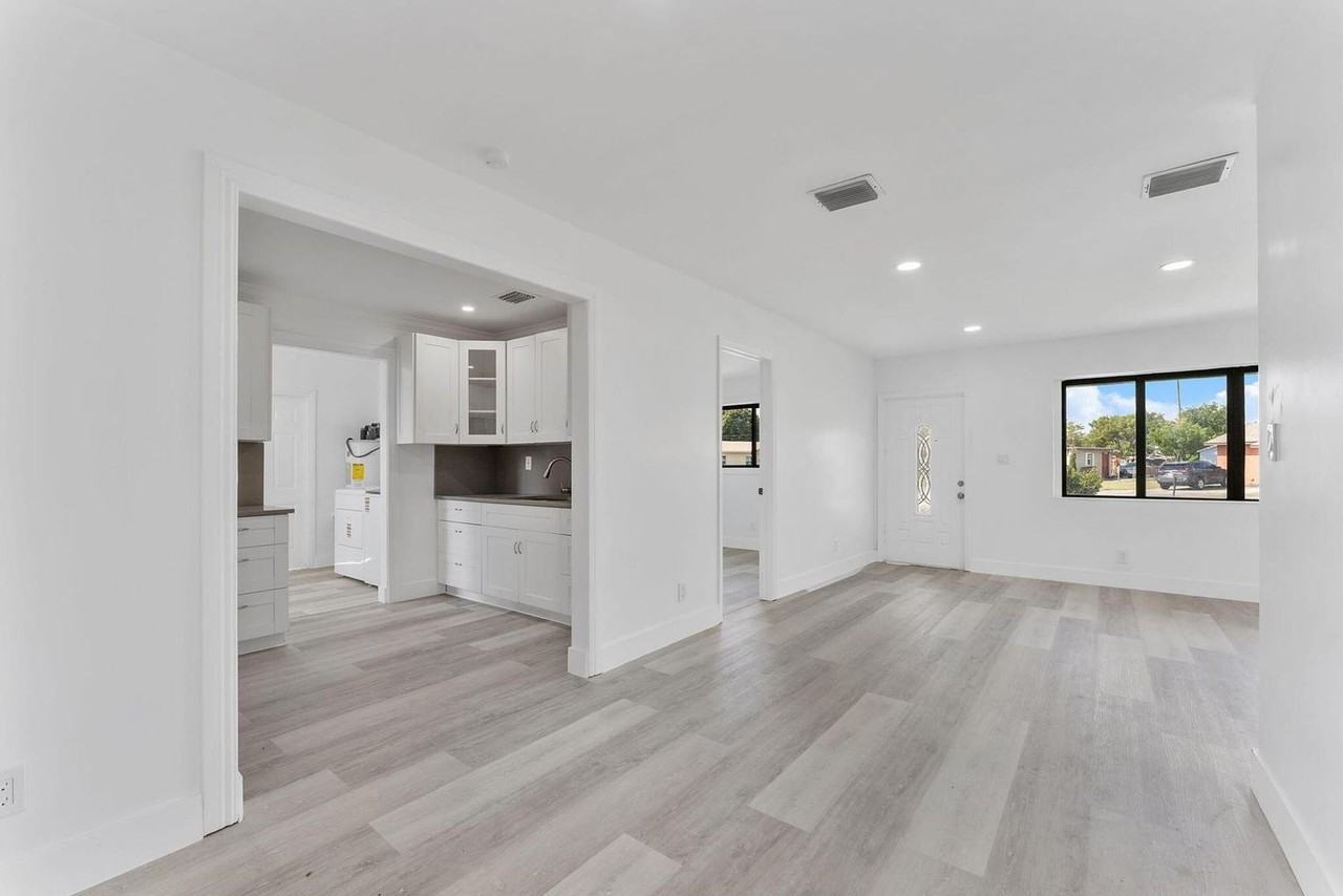 534 Nw 3rd Ter - Photo 5 of 10