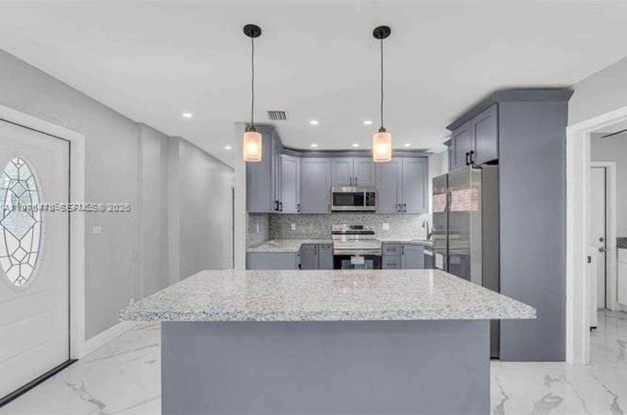 1120 Nw 184th Dr - Photo 3 of 10