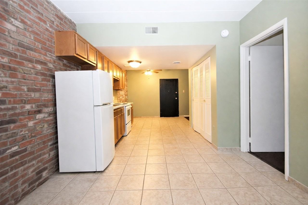 285 MOON CLINTON ROADAPT 3 #3 - Photo 2 of 7