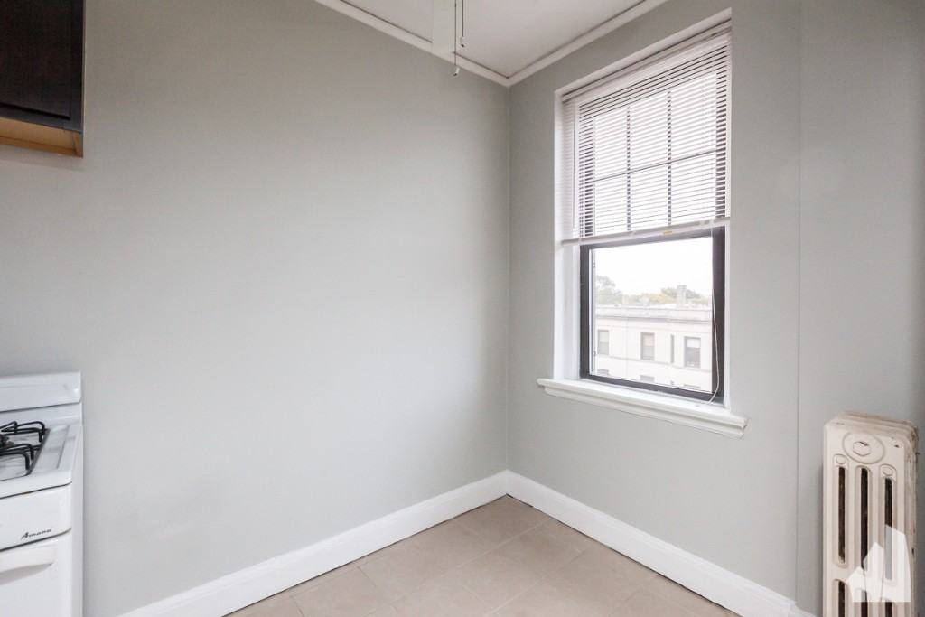 3831 N Fremont St #508 - Photo 6 of 11