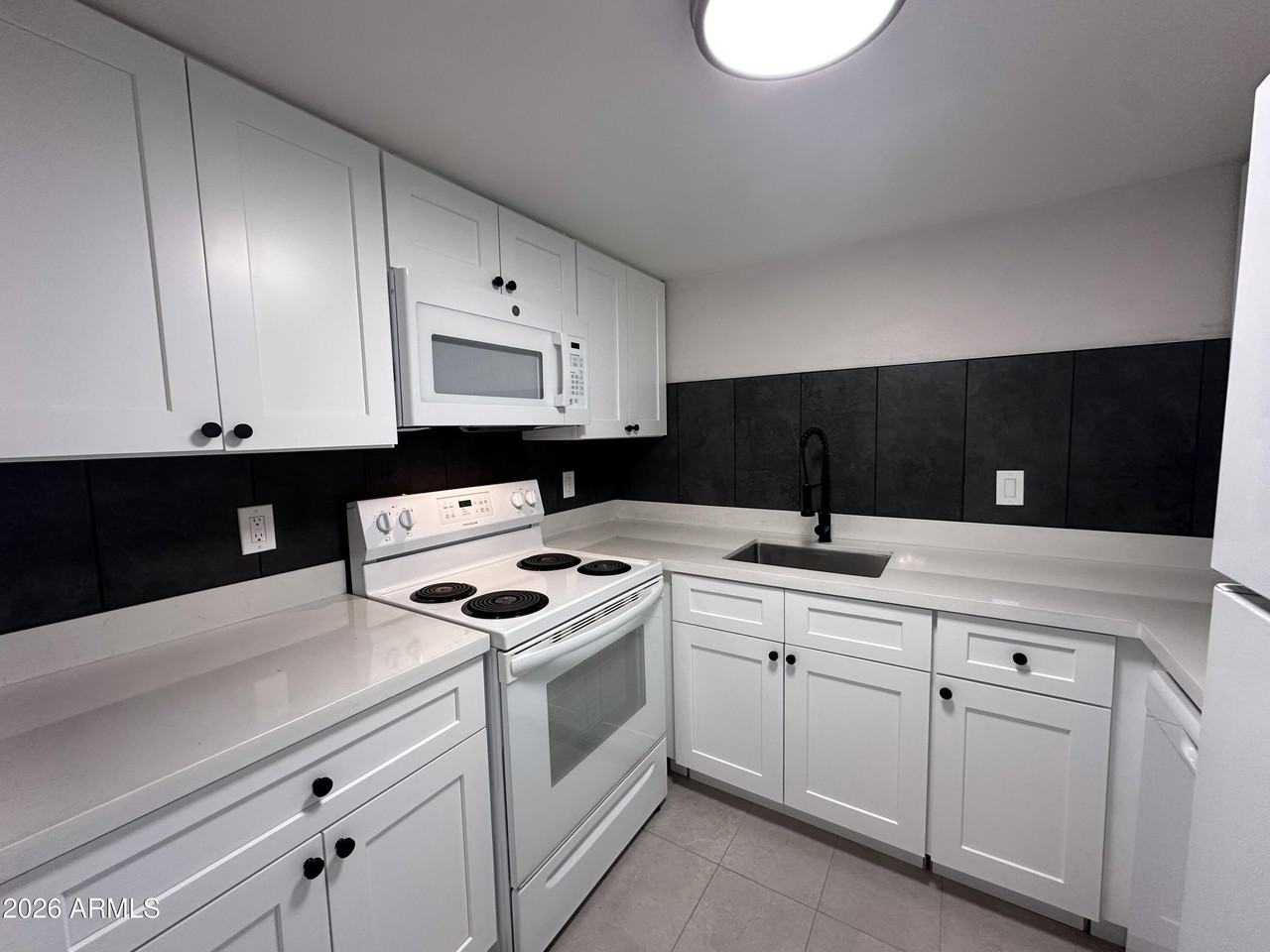 2690 N 43rd Ave Apt C #C - Photo 6 of 21