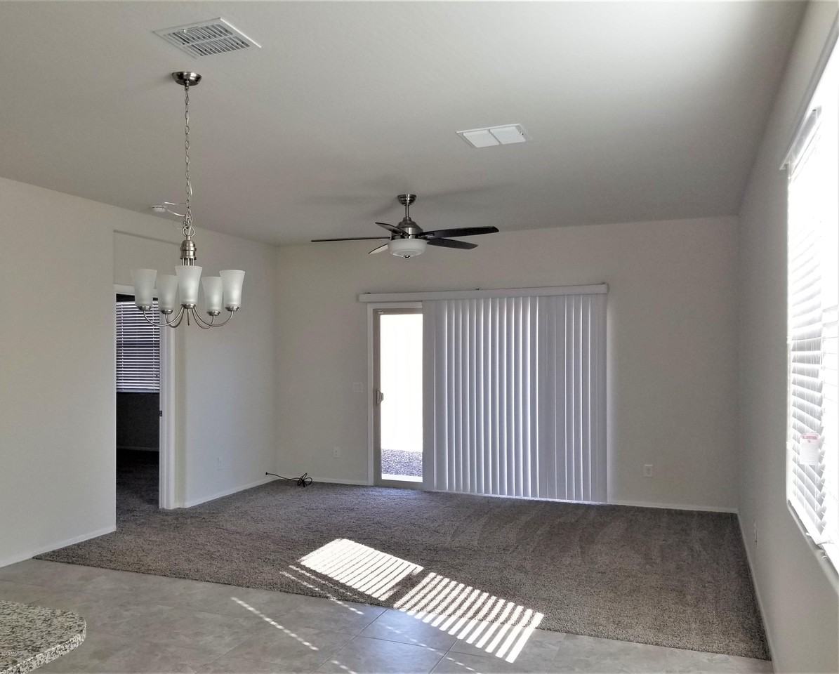 4794 E Chromium Rd - Photo 6 of 16