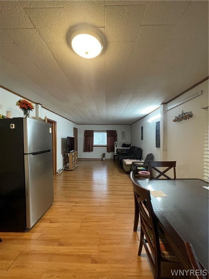 226 Longnecker St - Photo 7 of 27