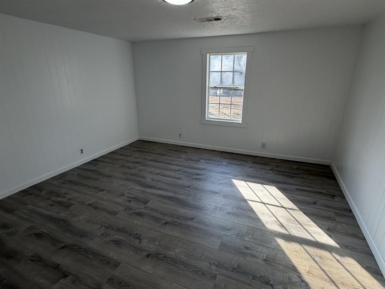 420 W Hillside - Photo 6 of 20