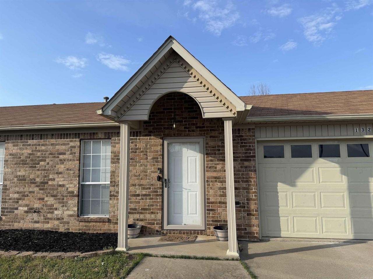 13206 Meadowview Dr - Photo 4 of 37