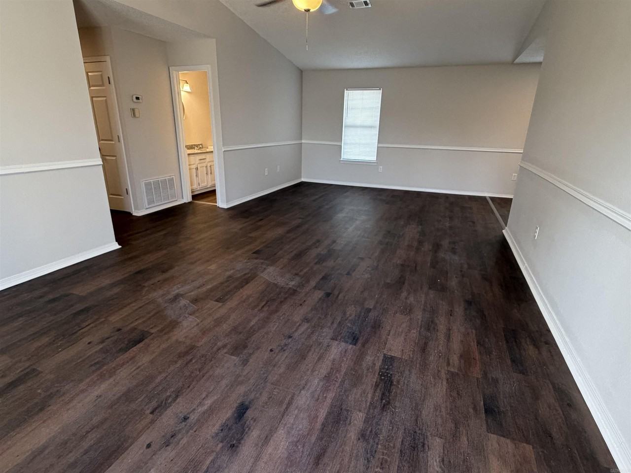 13206 Meadowview Dr - Photo 5 of 37