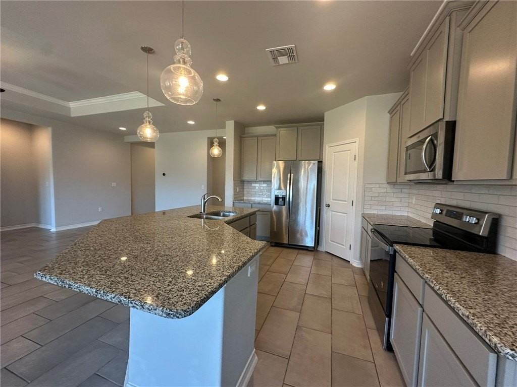 1030 Ocean Breeze - Photo 5 of 35