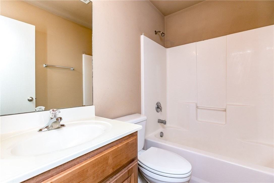 3809 Los Arroyos Dr - Photo 4 of 13