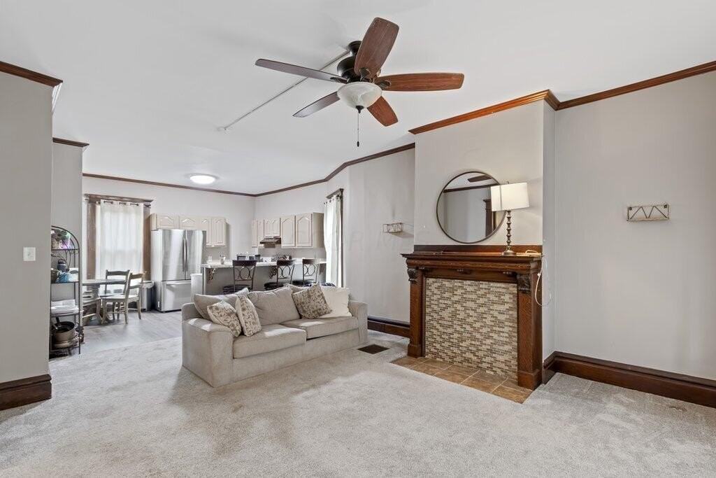 2027 N 4th St - Photo 6 of 35