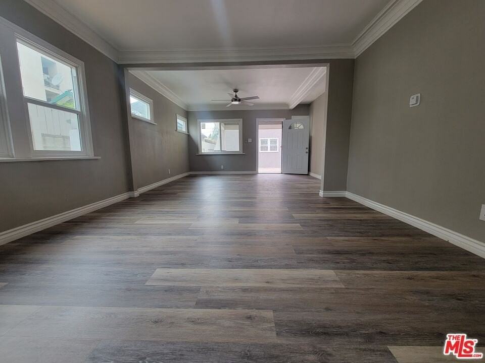 3067 Harrington Ave - Photo 4 of 14
