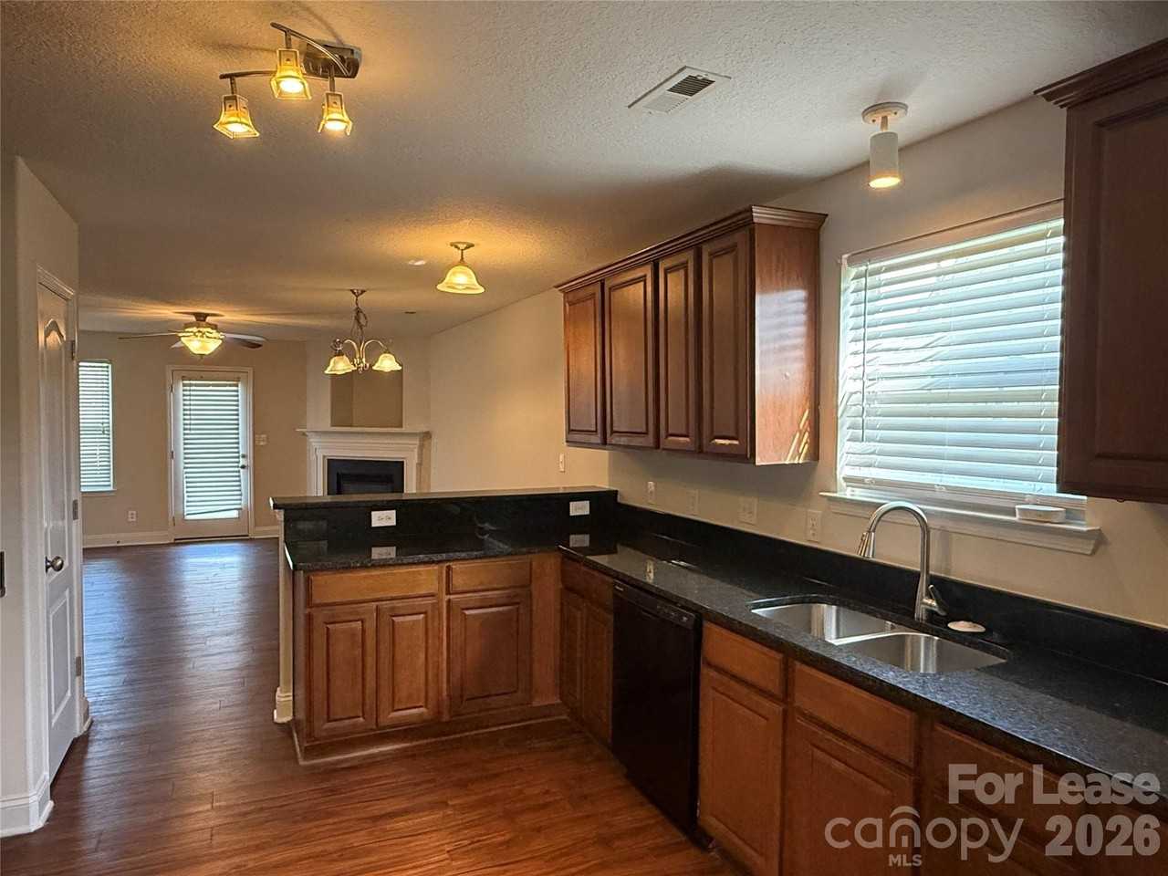 7516 April Mist Trl - Photo 4 of 21