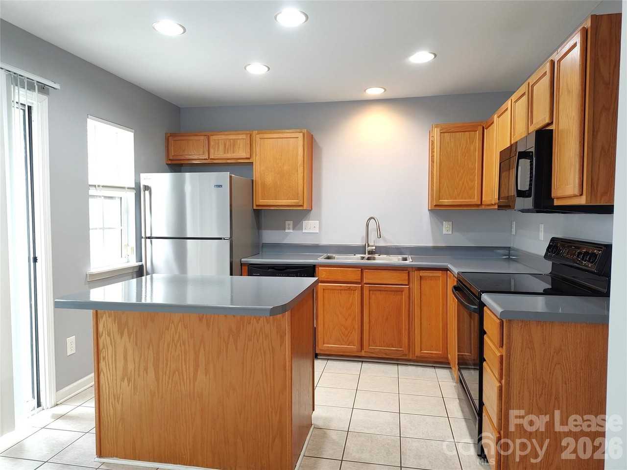 14934 Deshler Ct - Photo 4 of 20