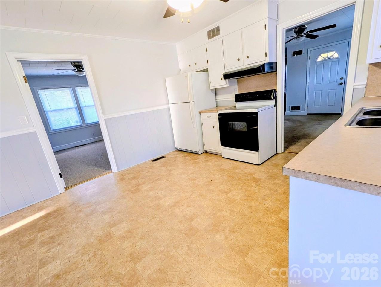 1129 Carpenter Dr - Photo 6 of 16