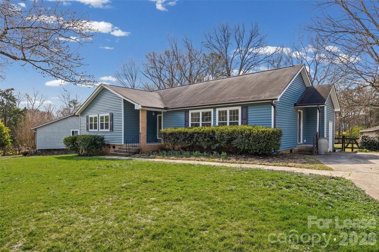 11501 Winding Way Rd - Photo 2 of 34