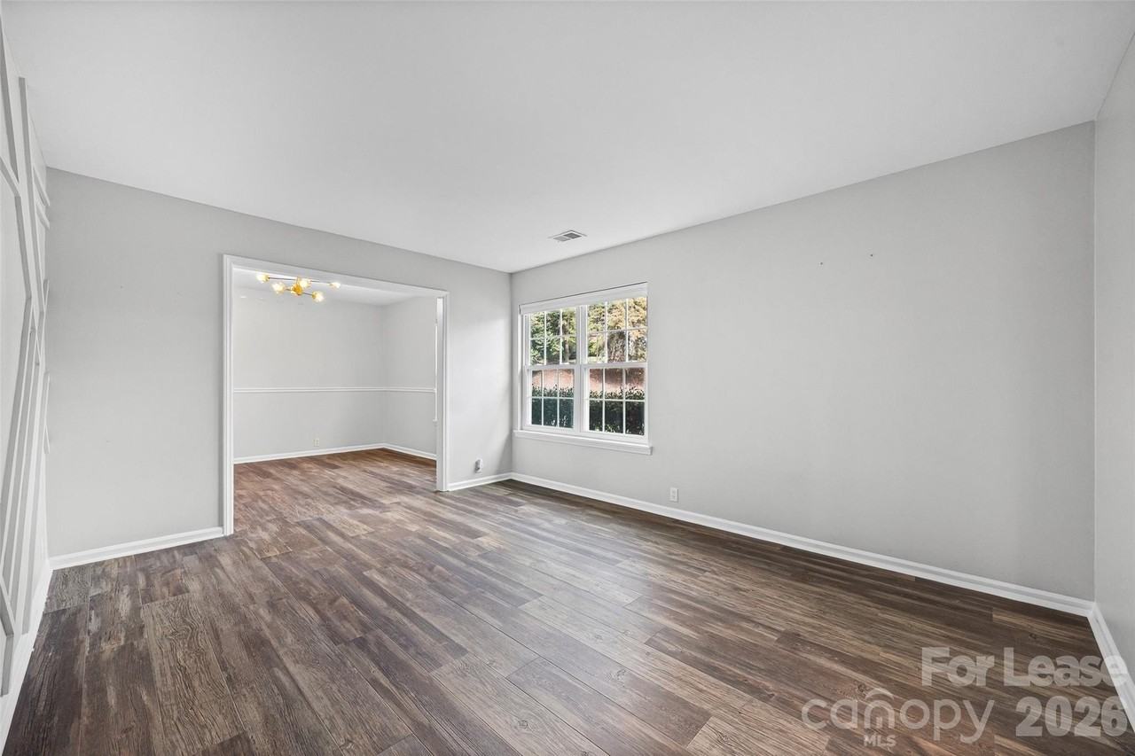 11501 Winding Way Rd - Photo 5 of 34