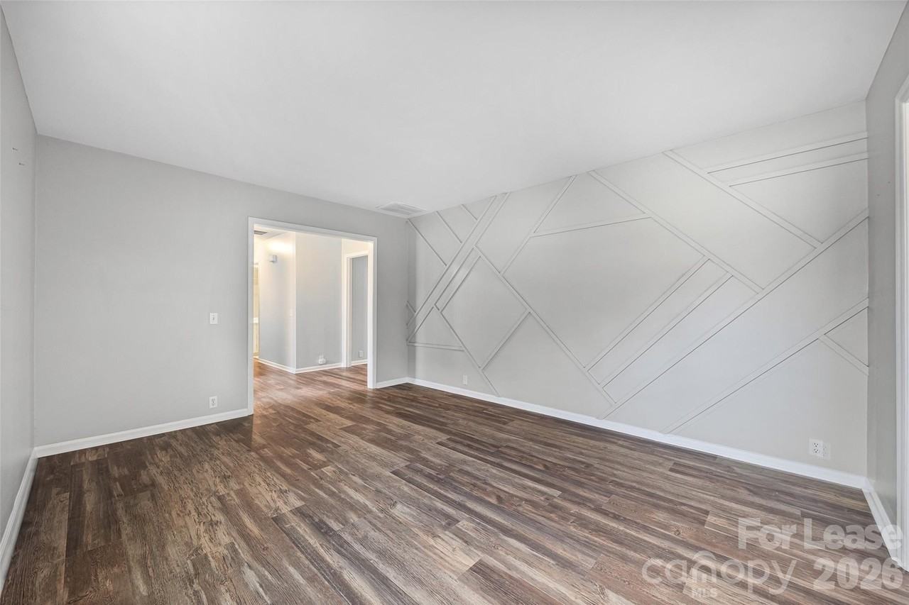 11501 Winding Way Rd - Photo 6 of 34