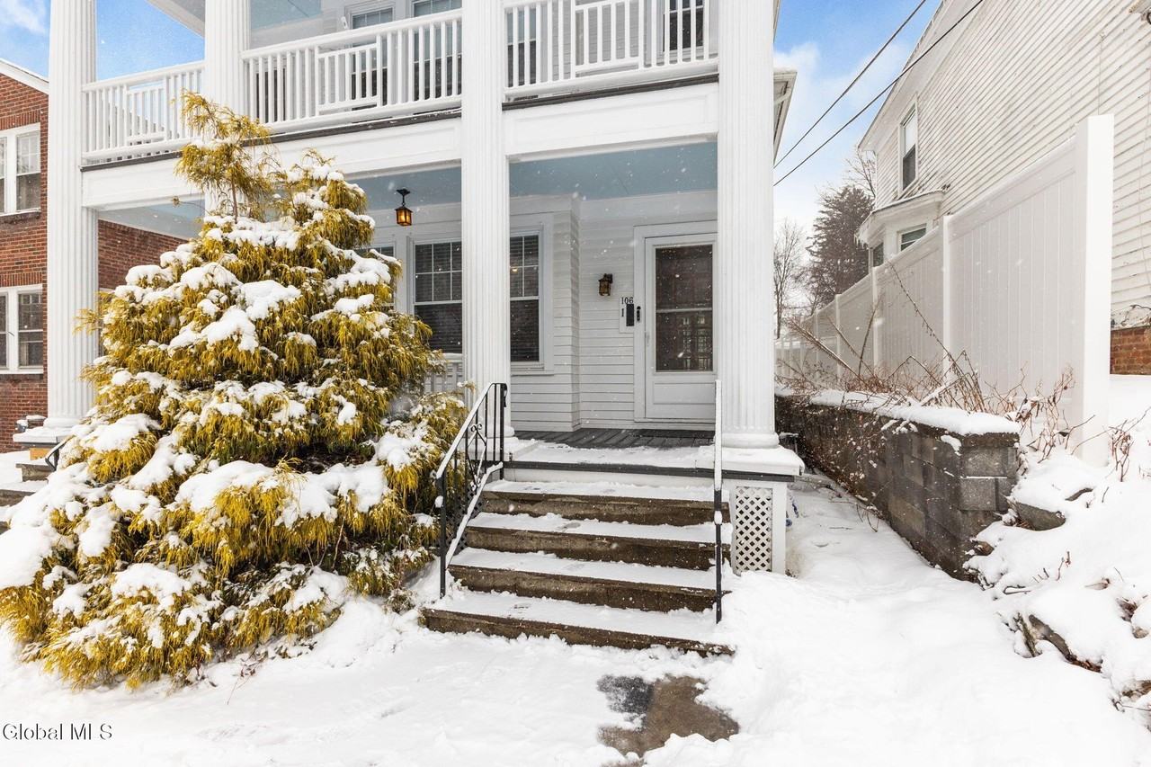 106 N Pine Ave - Photo 2 of 21