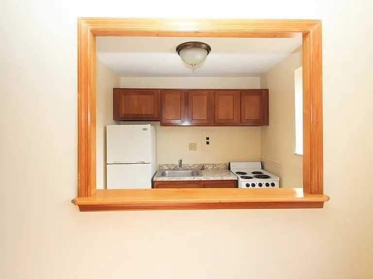 284 MOON CLINTON ROADAPT 18 #18 - Photo 4 of 8