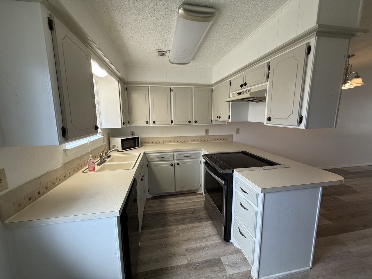 1616 Rustic Dr #1 - Photo 2 of 5