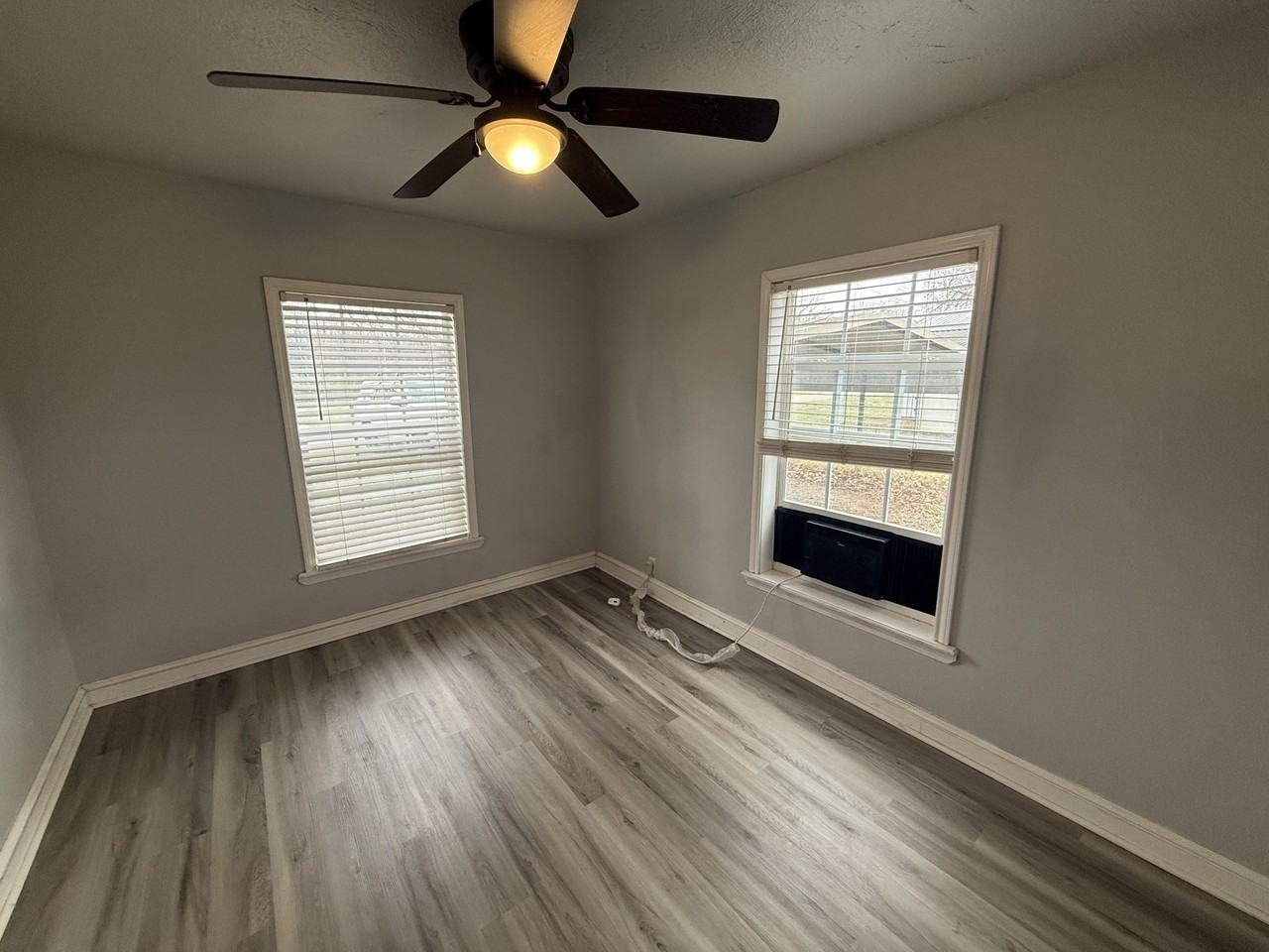 19 Q St Nw #1 - Photo 3 of 7