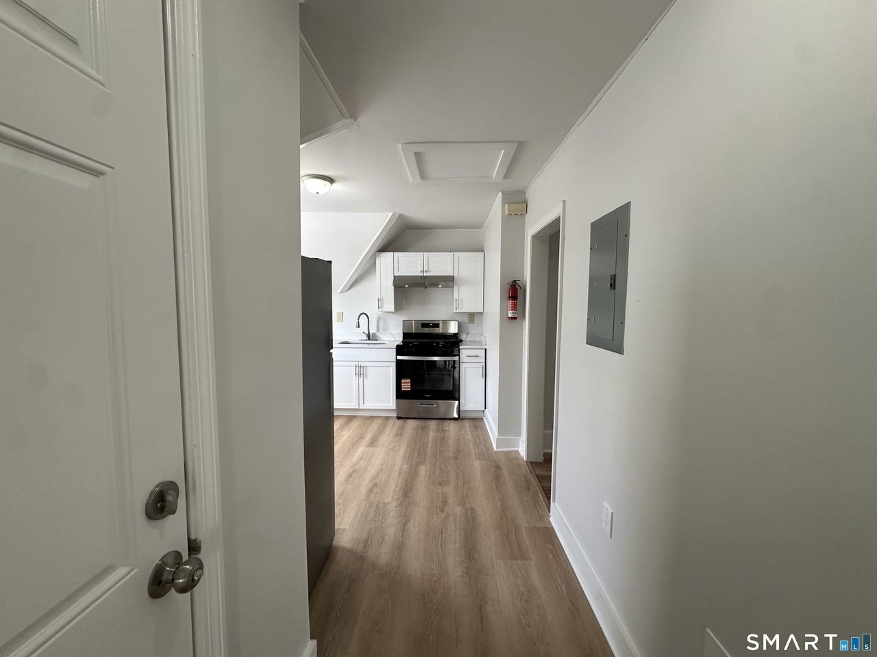 181 Park St Unit 3 - Photo 5 of 16
