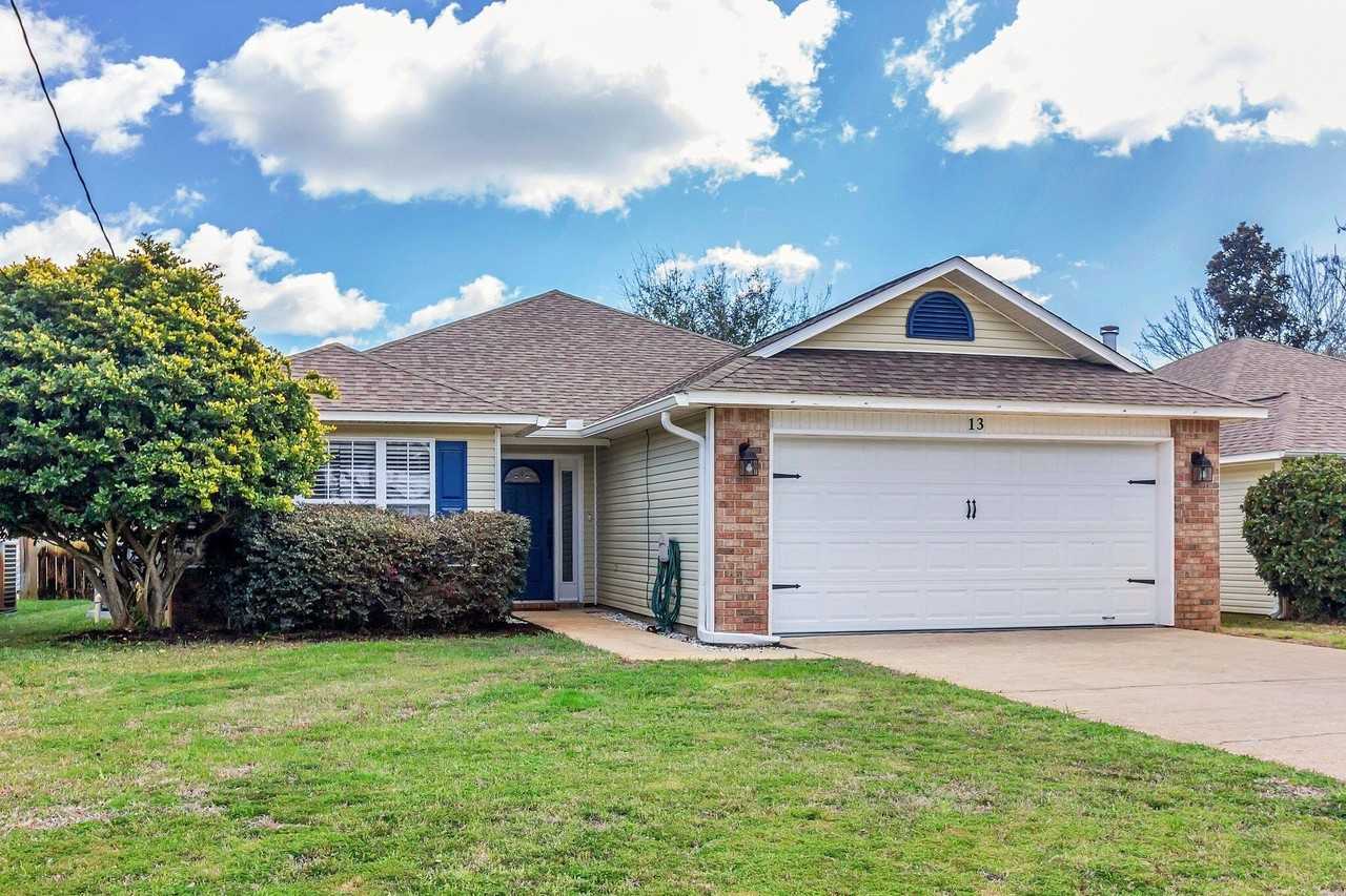 13 Kathleen Dr - Photo 4 of 30