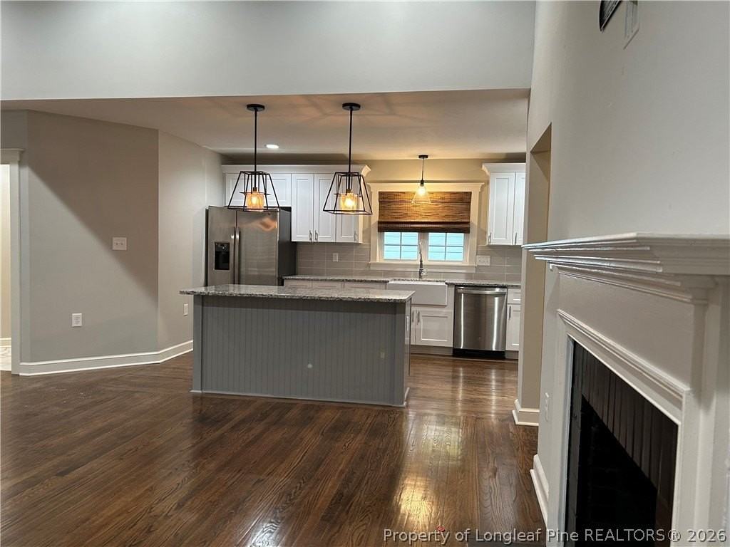 1432 Summitt Ave - Photo 3 of 24