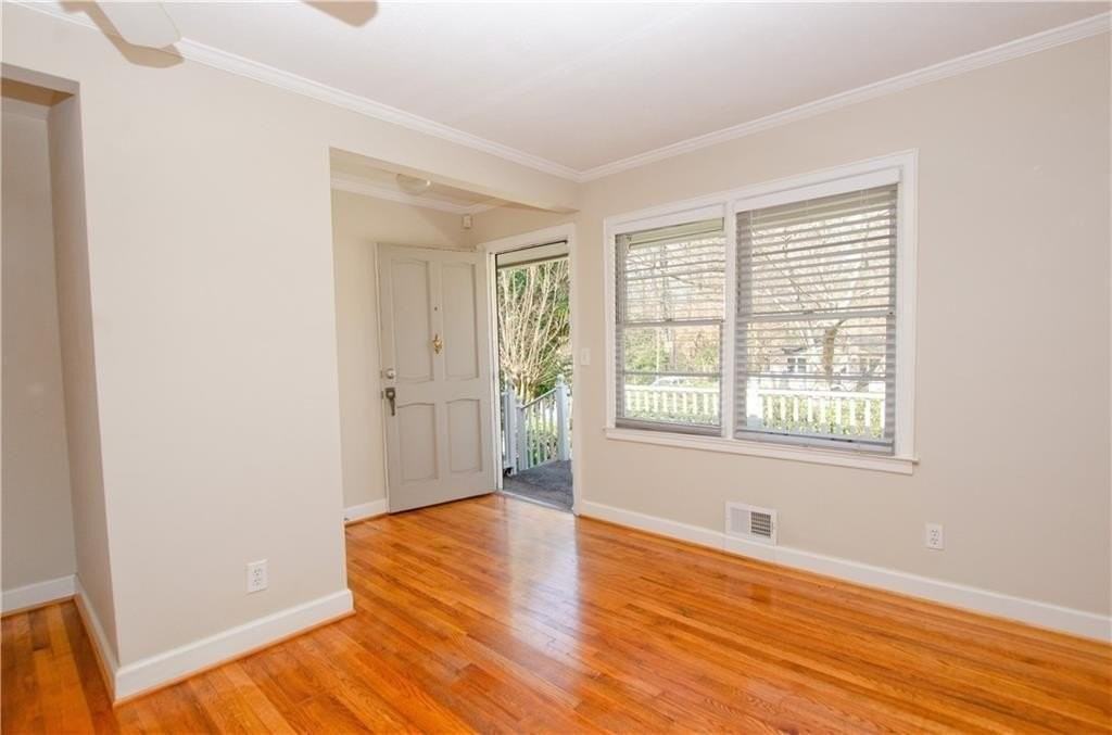 1910 La Dawn Ln Nw - Photo 3 of 21