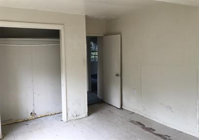 3320 Lincoln St #10 - Photo 6 of 12