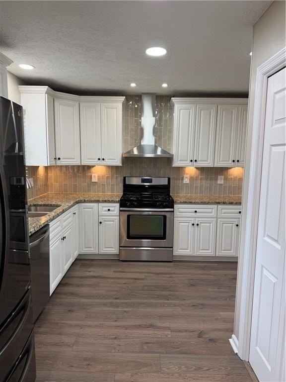 2679 Foxglove Dr Sw - Photo 2 of 17