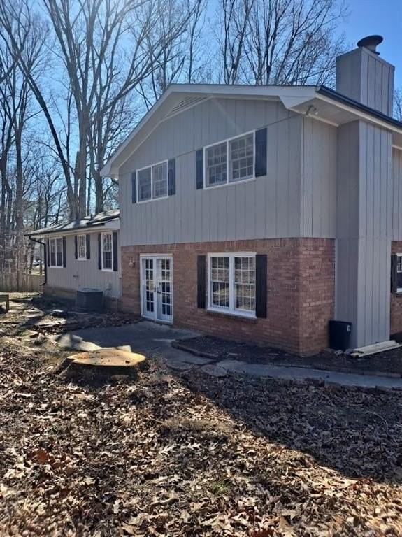 3717 Leisure Ct - Photo 2 of 24