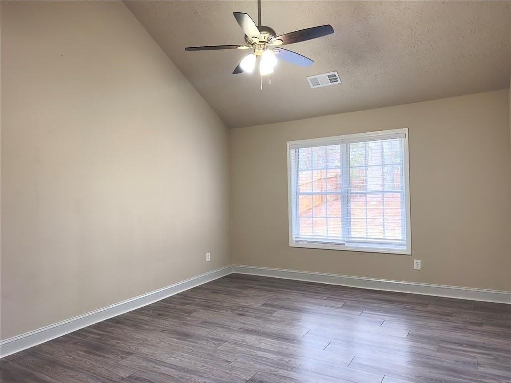 3035 Baymount Dr - Photo 7 of 14