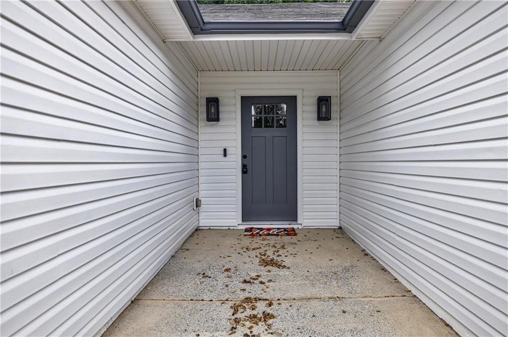 5195 Hillcrest Glenn Dr - Photo 4 of 41