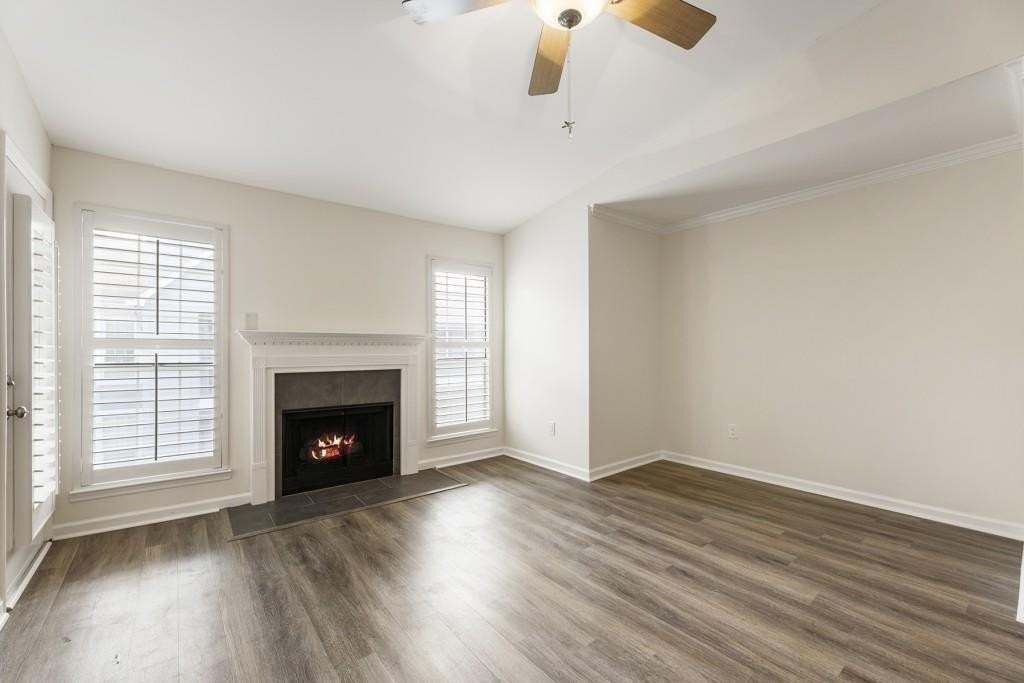 210 Granville Ct - Photo 4 of 19