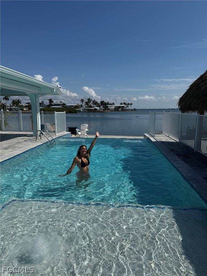 4743 Pine Island Rd Nw - Photo 2 of 34