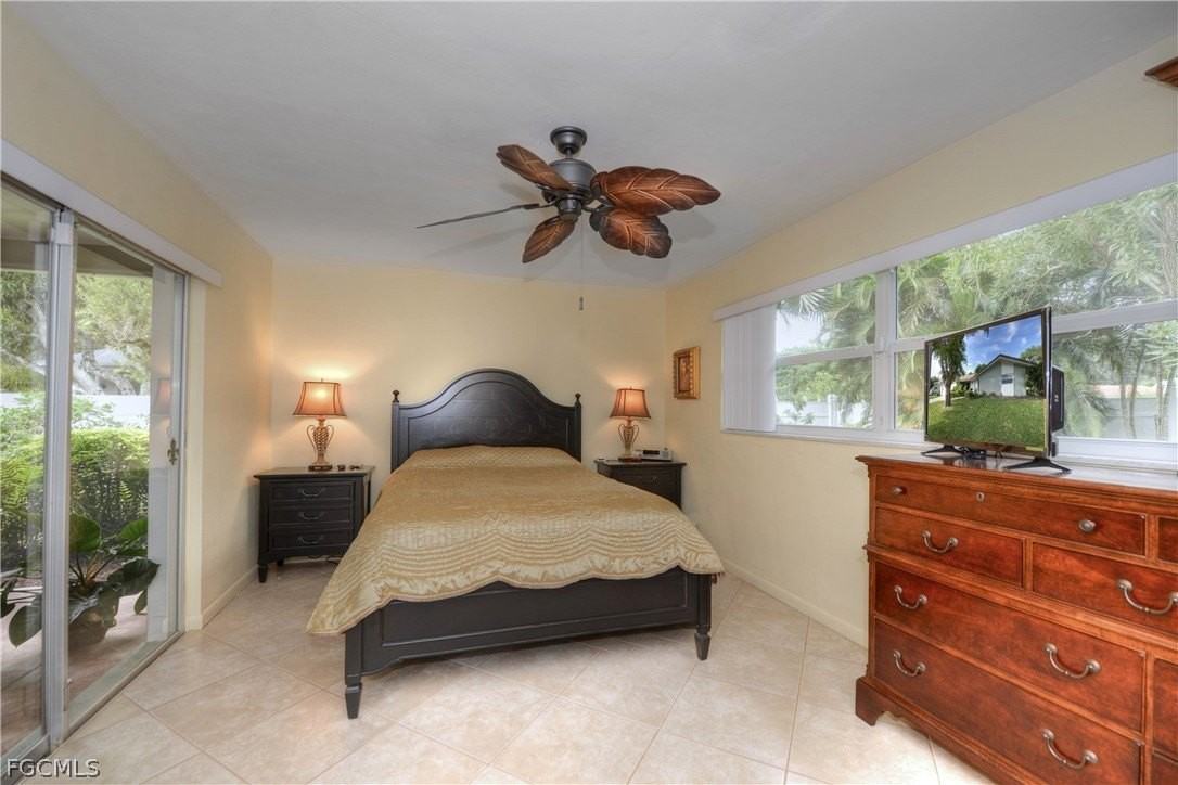 5652 Eichen Cir E - Photo 6 of 26