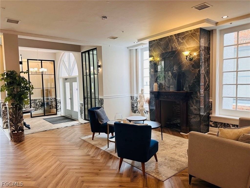 2310 1st St Apt 402 - Photo 2 of 14