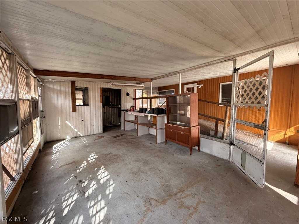 8086 Marx Dr - Photo 5 of 15