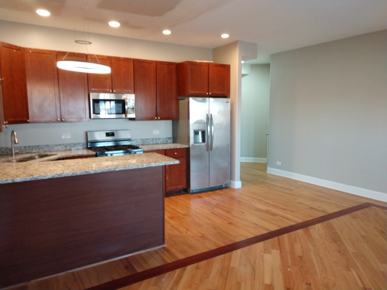 537 East 43rd Street #3E - Photo 4 of 20