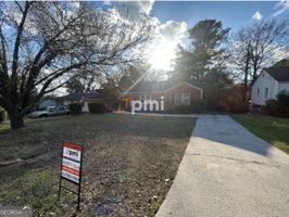 featured image of 3149 Somerset Dr