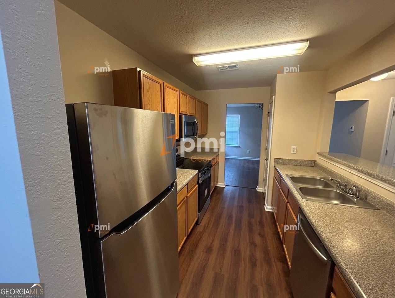 125 Lakeview Trl - Photo 2 of 12