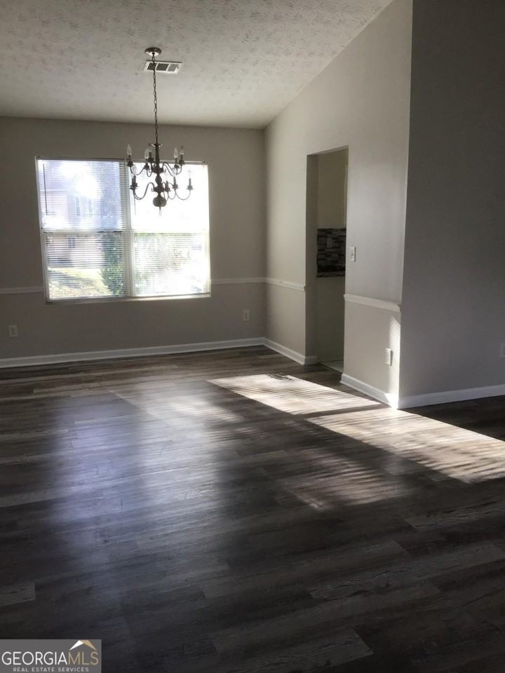 6345 Peppermill Ln - Photo 4 of 30