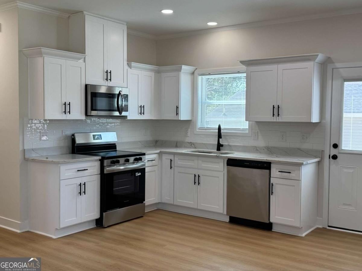 125 Indiana Ave - Photo 5 of 17