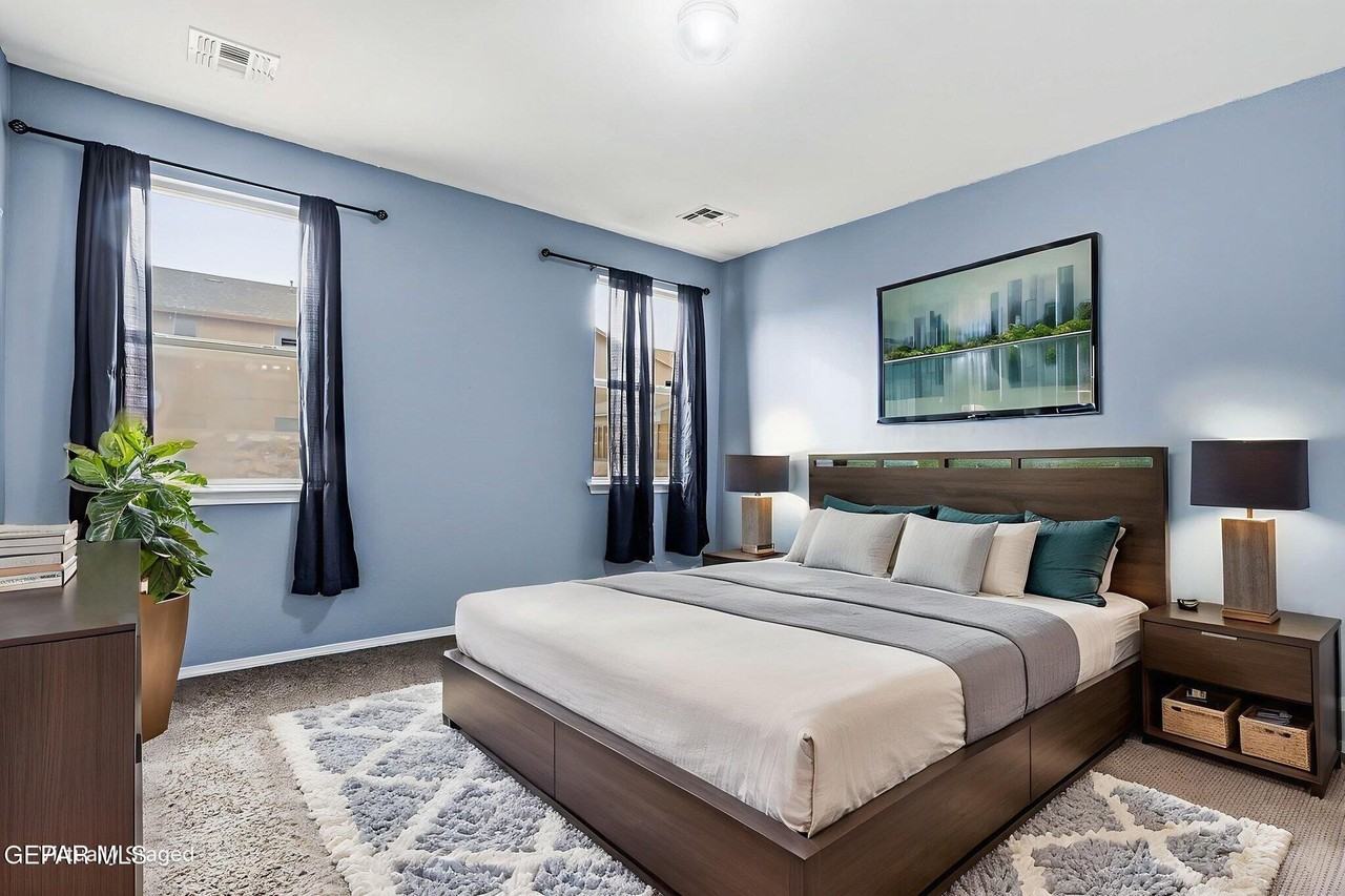 4917 Ruben Soto Dr - Photo 7 of 33