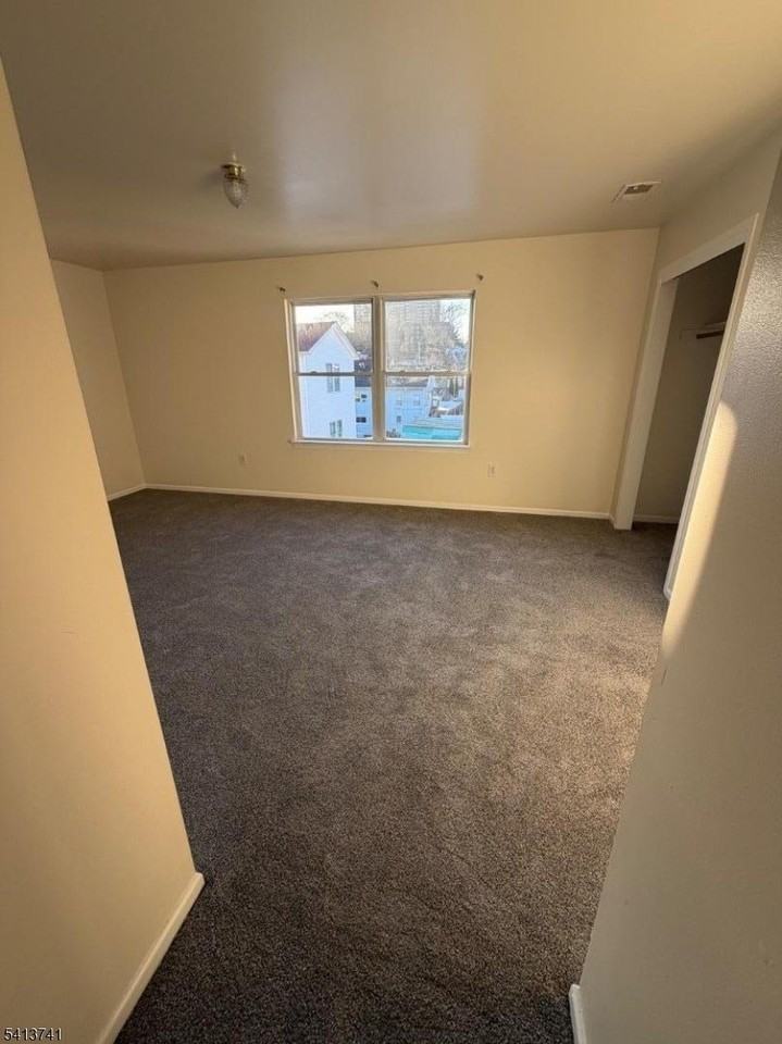 49 Lincoln Ave #2 - Photo 5 of 9